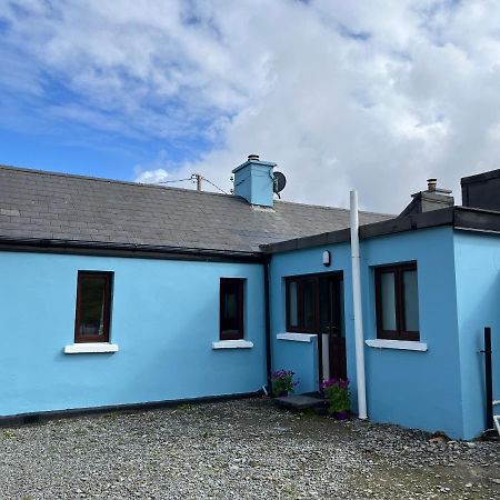 Blue Cottage Knights Town Exterior photo